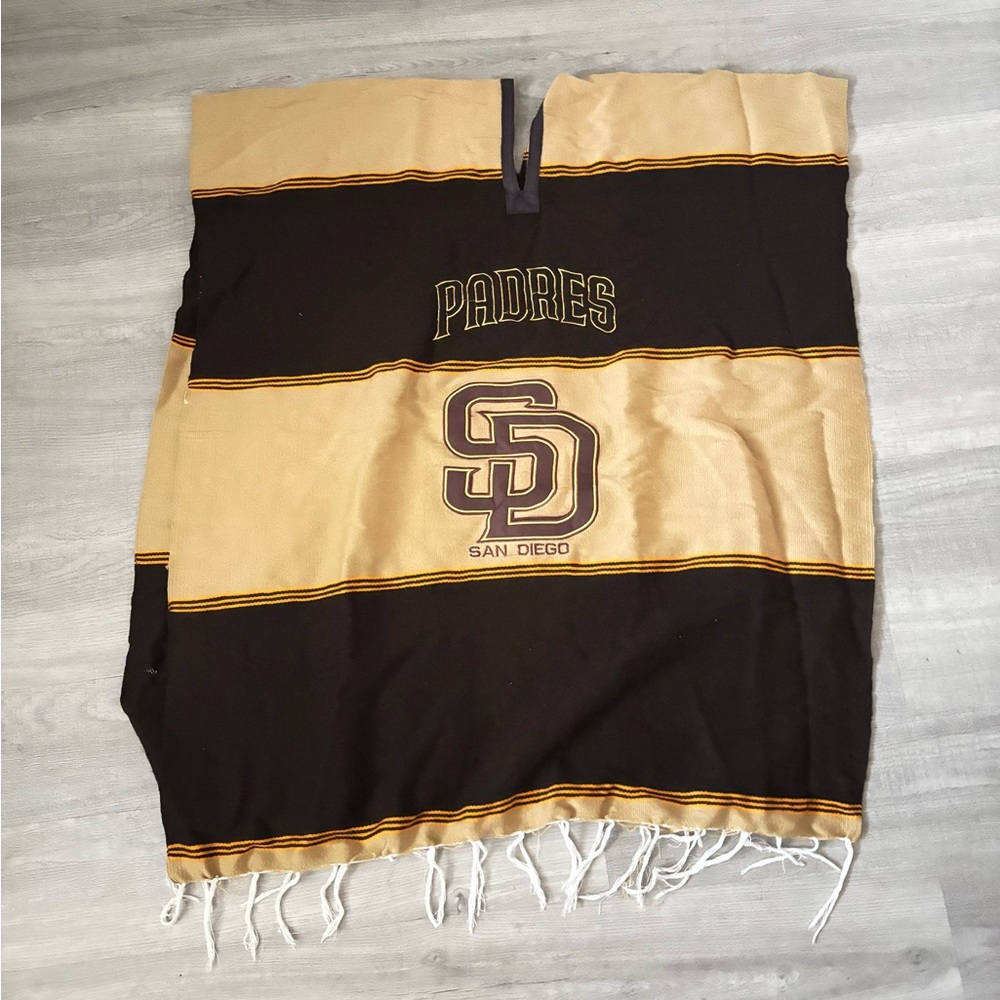 San Diego Padres Baseball Poncho Fringe Tan Brown Fan Sportswear Fall Season